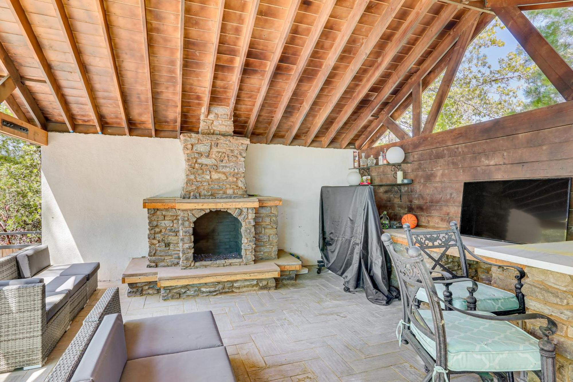 Lake Arrowhead Cabin With Hot Tub And Mountain Views! المظهر الخارجي الصورة